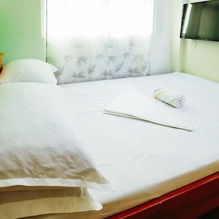 Reddoorz At D128 Lodge Cagayan Valley Tuguegarao Kültér fotó