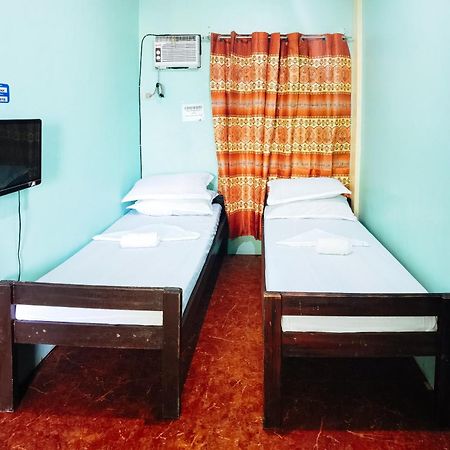 Reddoorz At D128 Lodge Cagayan Valley Tuguegarao Kültér fotó