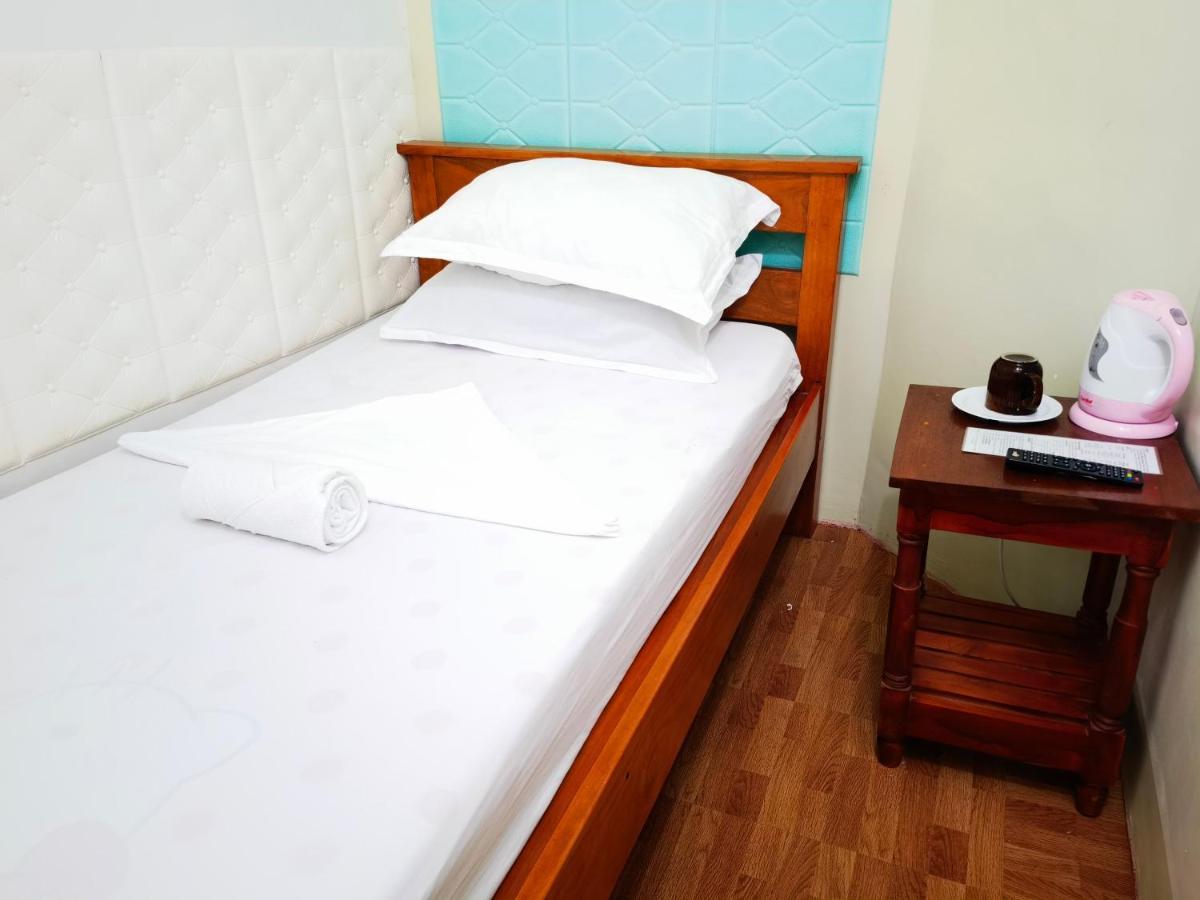 Reddoorz At D128 Lodge Cagayan Valley Tuguegarao Kültér fotó