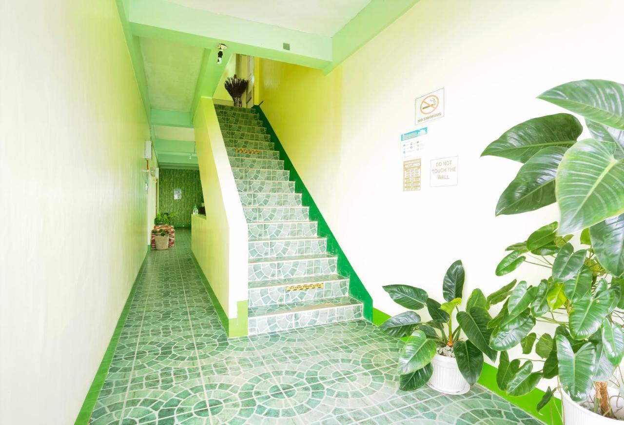 Reddoorz At D128 Lodge Cagayan Valley Tuguegarao Kültér fotó