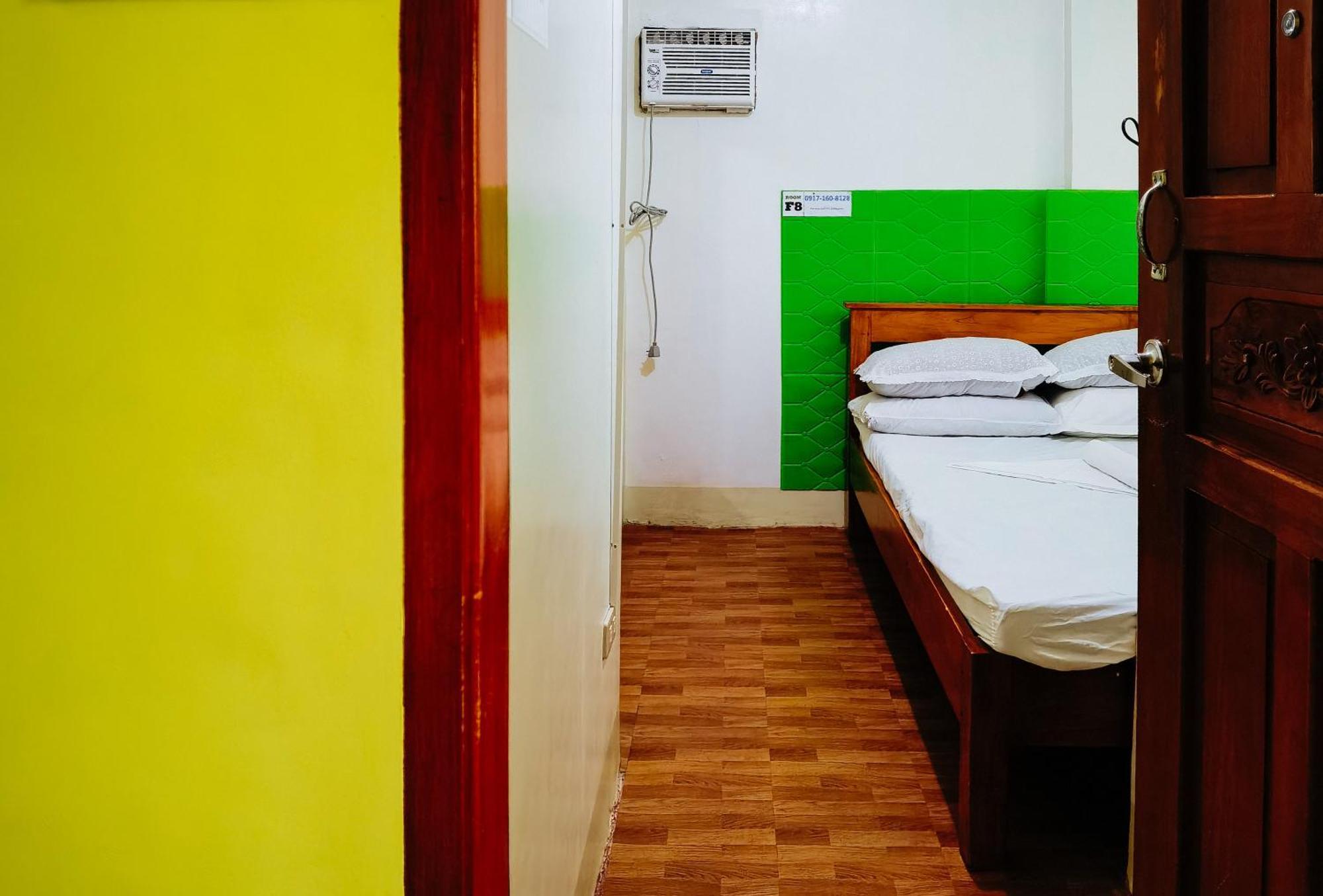 Reddoorz At D128 Lodge Cagayan Valley Tuguegarao Kültér fotó